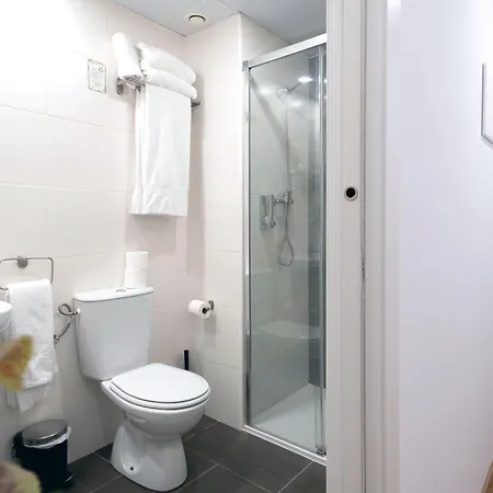 Bestprice ホテル ジローナ